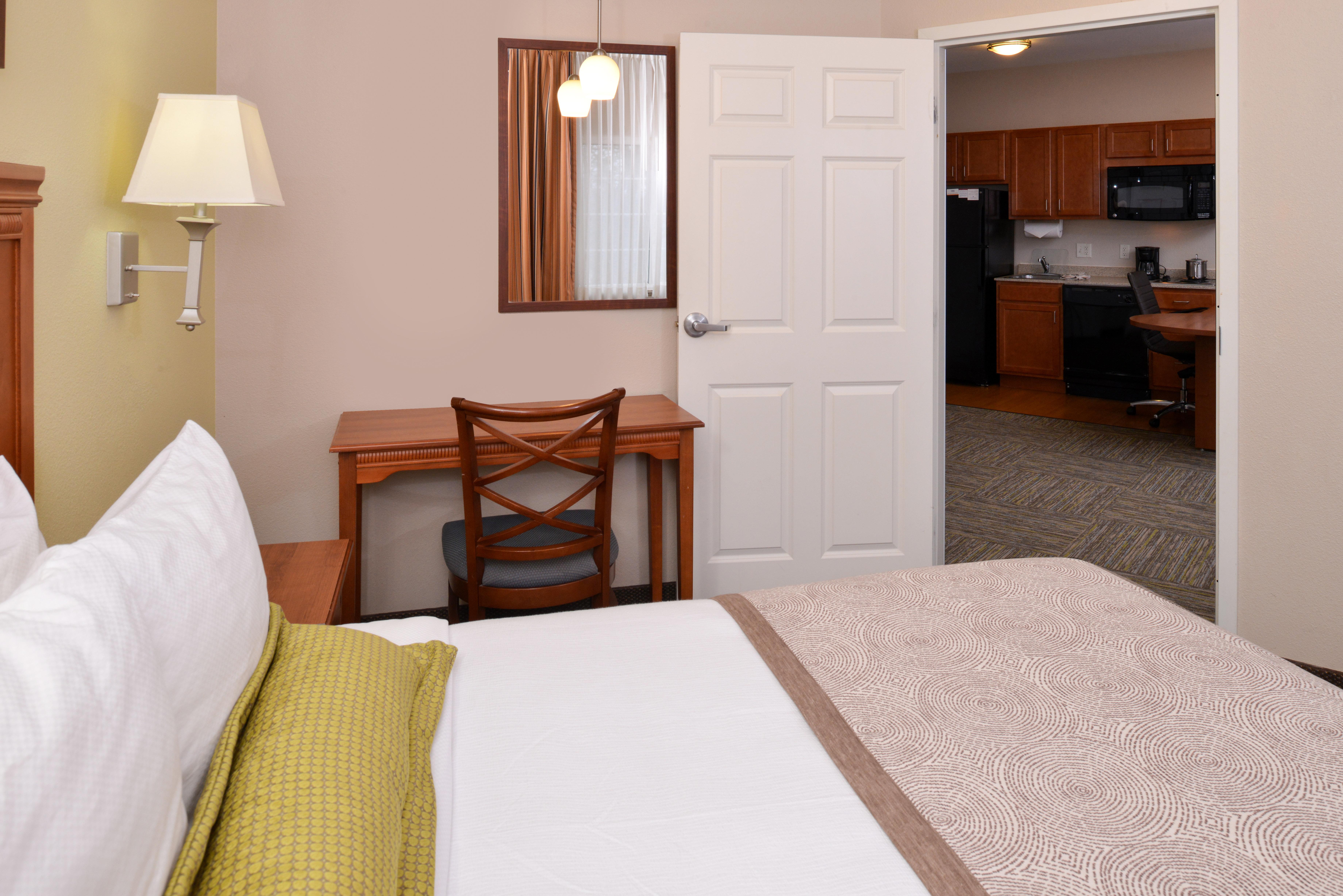 Candlewood Suites Boise - Towne Square By Ihg Exterior foto