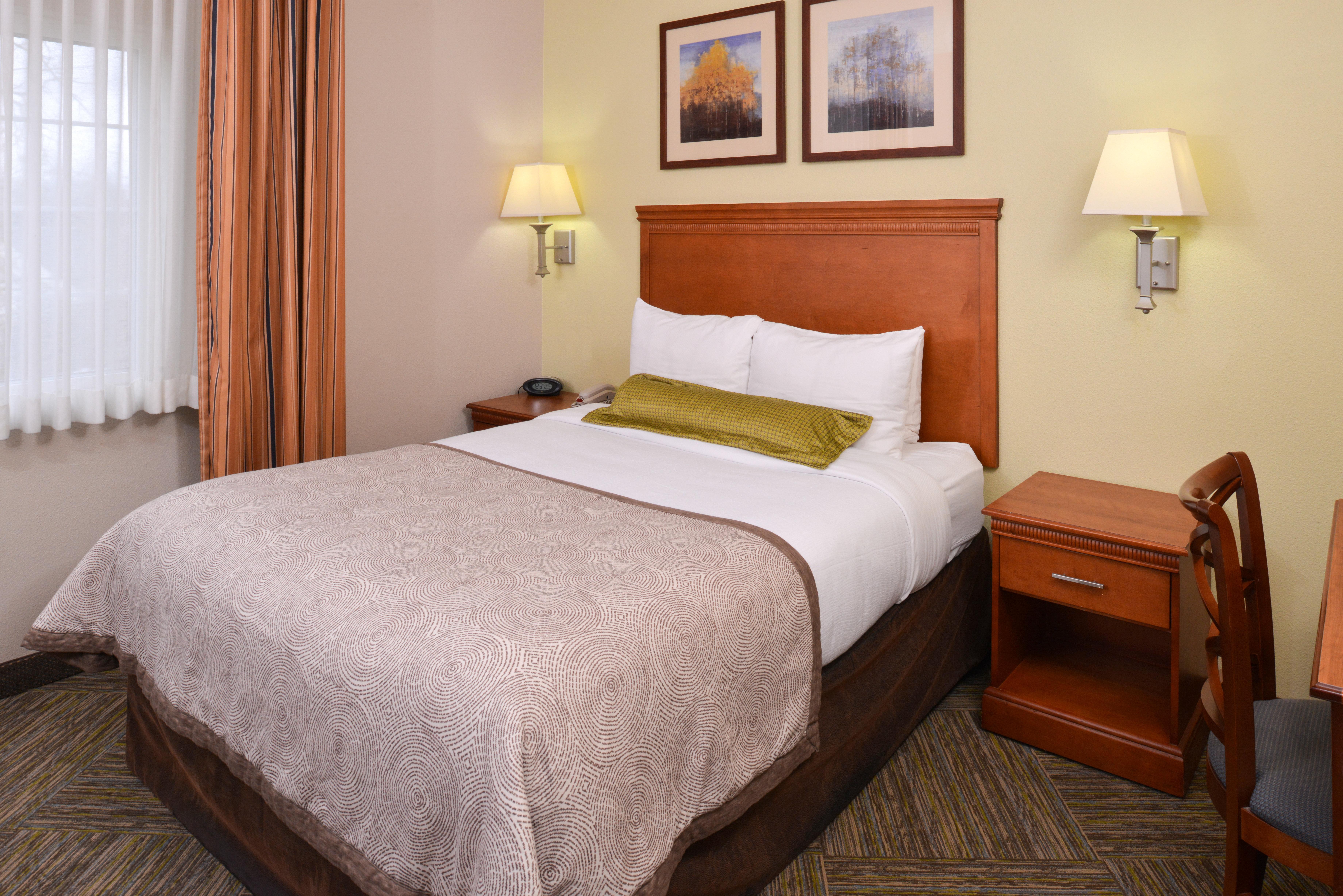 Candlewood Suites Boise - Towne Square By Ihg Exterior foto